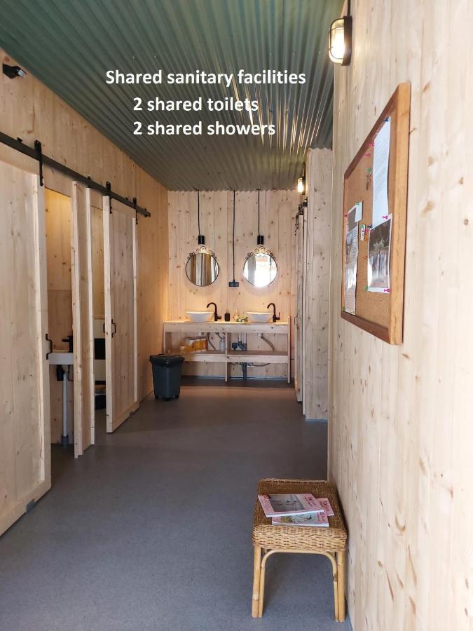 ホテル Kampeerplaats Glamping Essenhof アーフテーケルケ エクステリア 写真